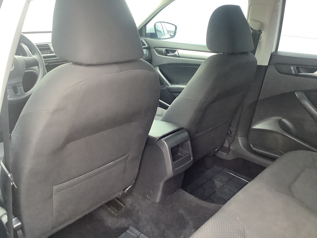 Thumbnail: 2013 Volkswagen Passat - 20