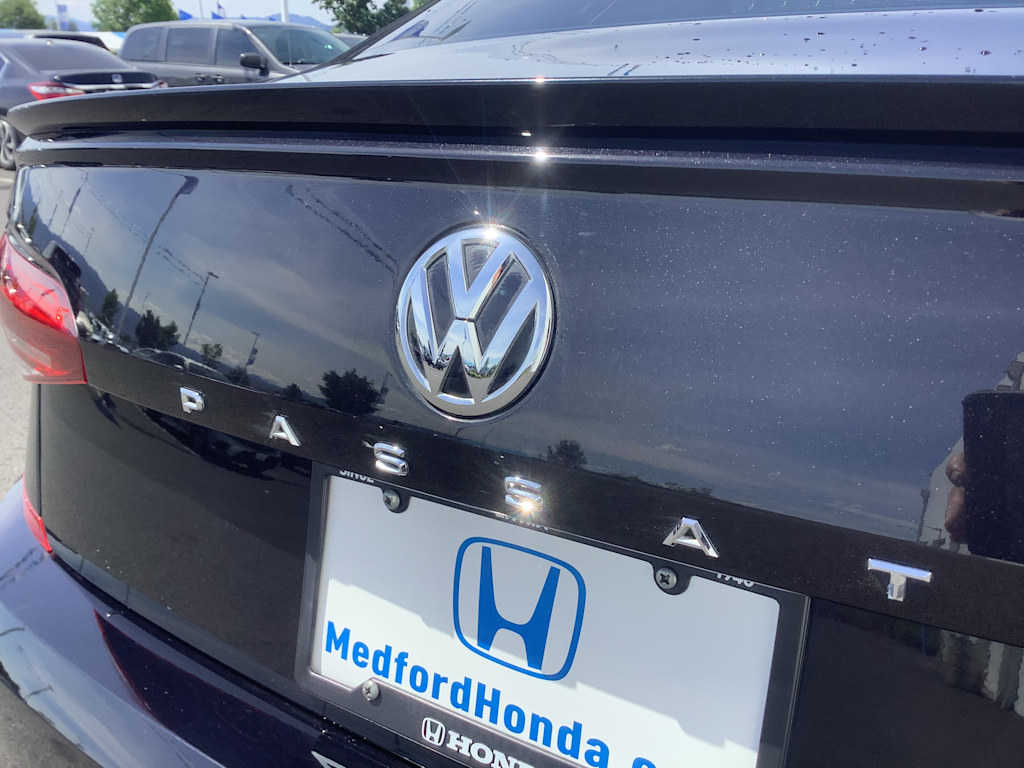 Thumbnail: 2020 Volkswagen Passat - 7