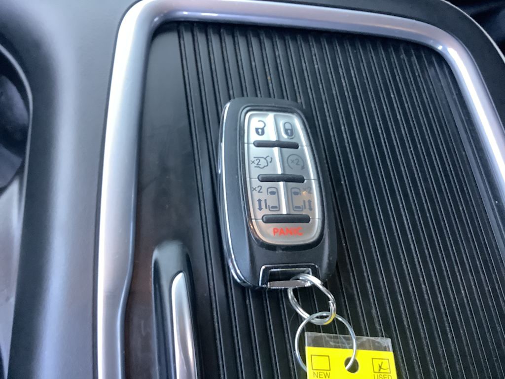 Thumbnail: 2024 Chrysler Pacifica - 17