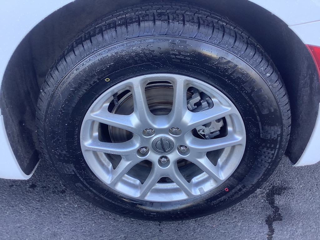 Thumbnail: 2022 Chrysler Pacifica - 8