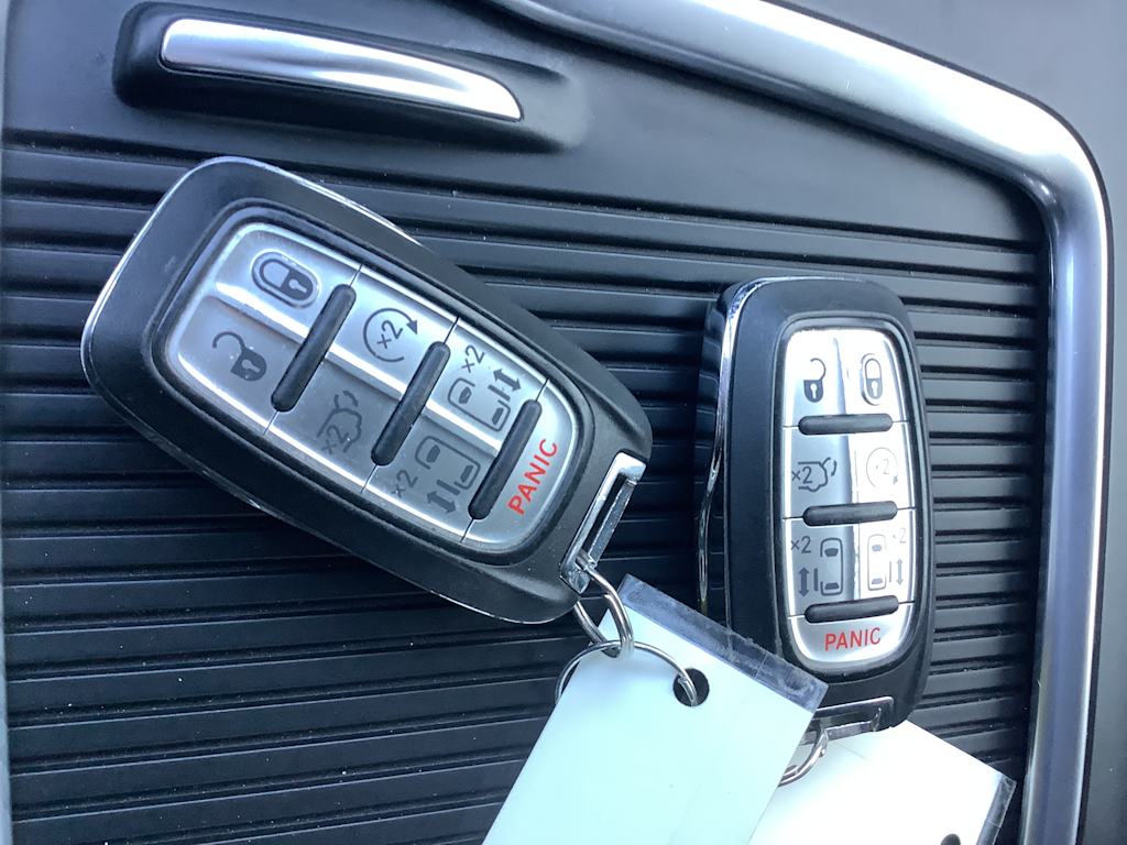 Thumbnail: 2022 Chrysler Pacifica - 17