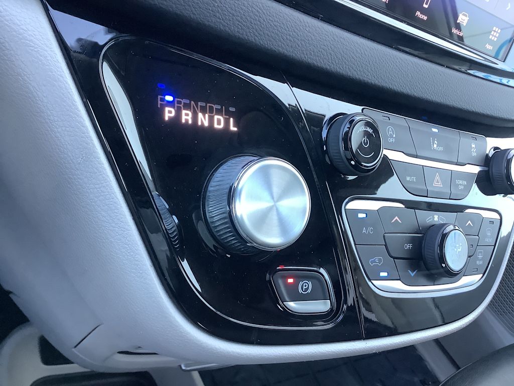 Thumbnail: 2022 Chrysler Pacifica - 21