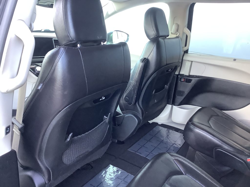 Thumbnail: 2022 Chrysler Pacifica - 13