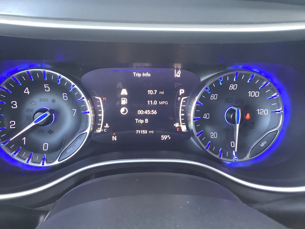 Thumbnail: 2022 Chrysler Pacifica - 15
