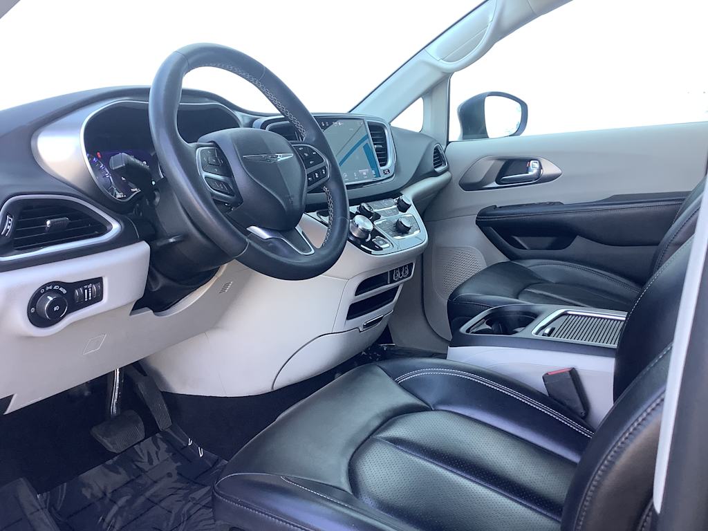 Thumbnail: 2023 Chrysler Pacifica - 2
