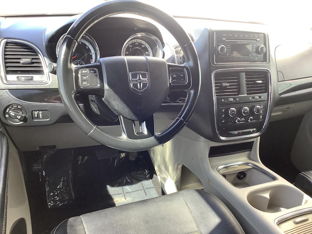 Thumbnail: 2017 Dodge Grand Caravan - 2