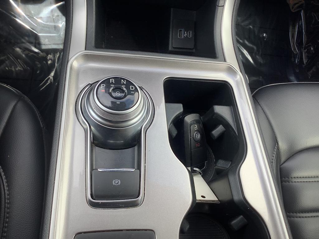 Thumbnail: 2024 Ford Edge - 21