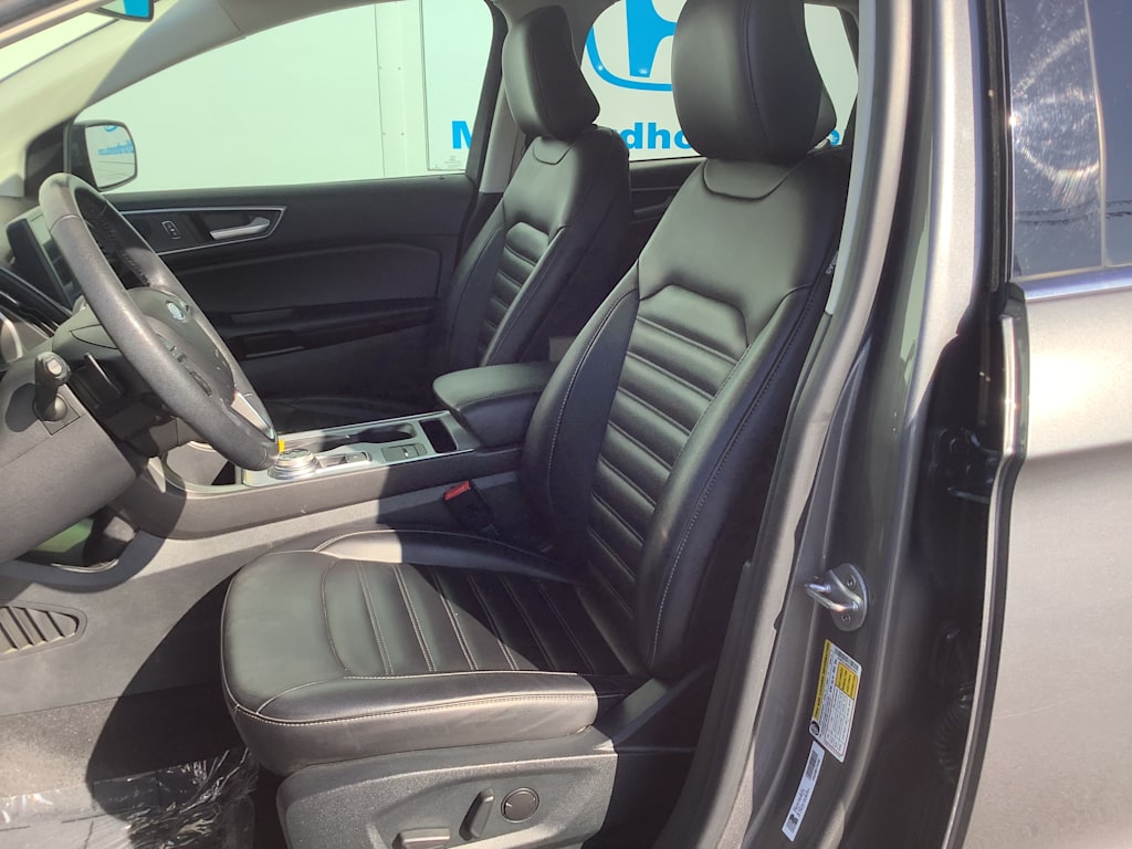 Thumbnail: 2021 Ford Edge - 11