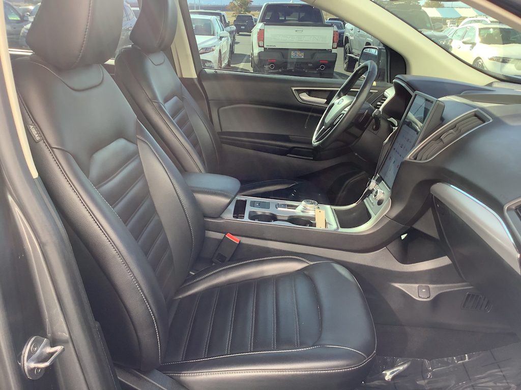 Thumbnail: 2021 Ford Edge - 19