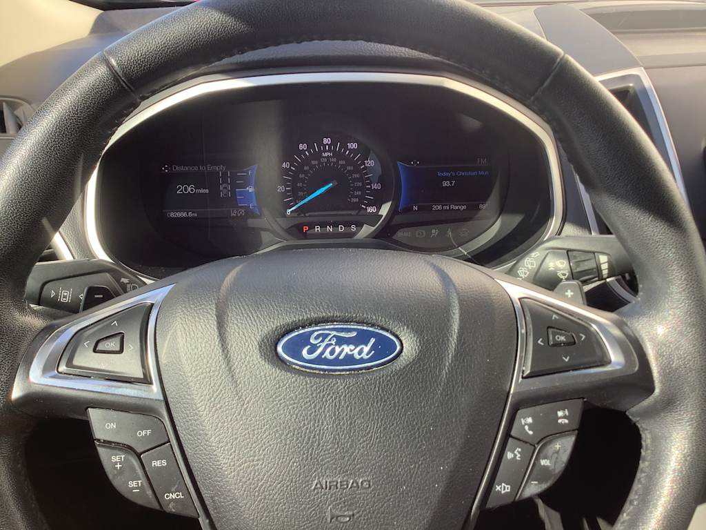 Thumbnail: 2021 Ford Edge - 20