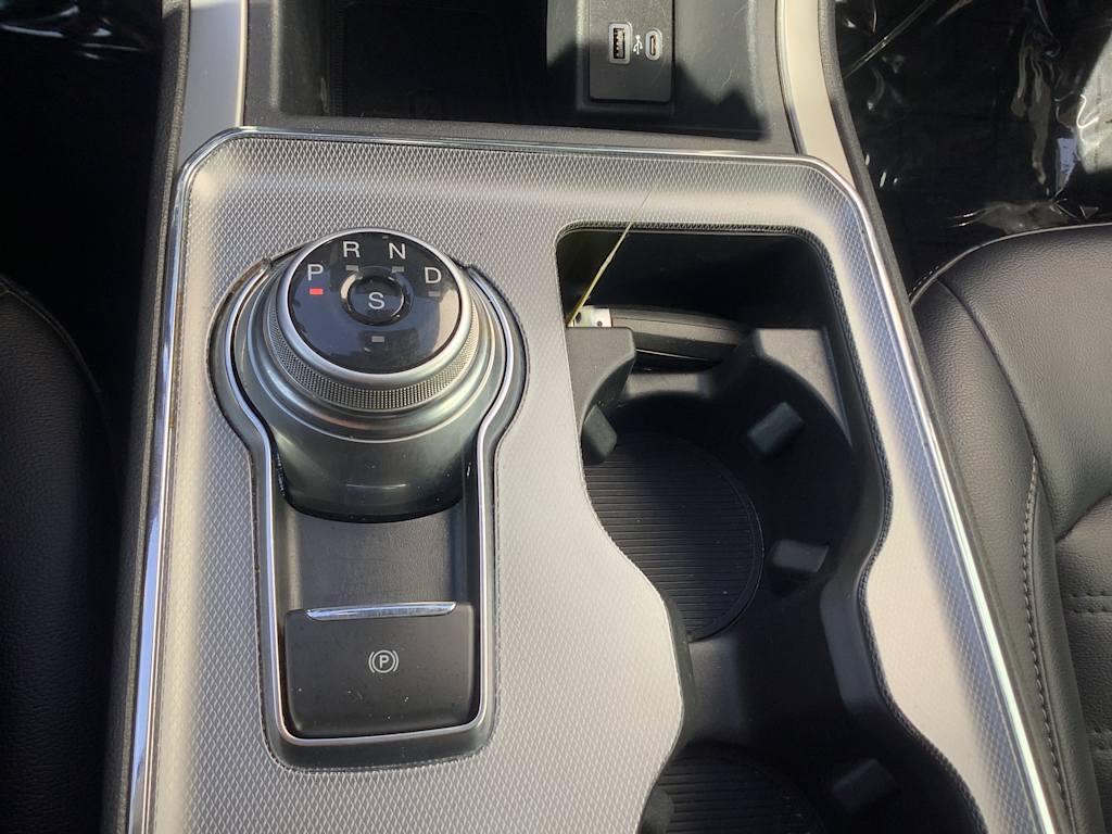 Thumbnail: 2021 Ford Edge - 14