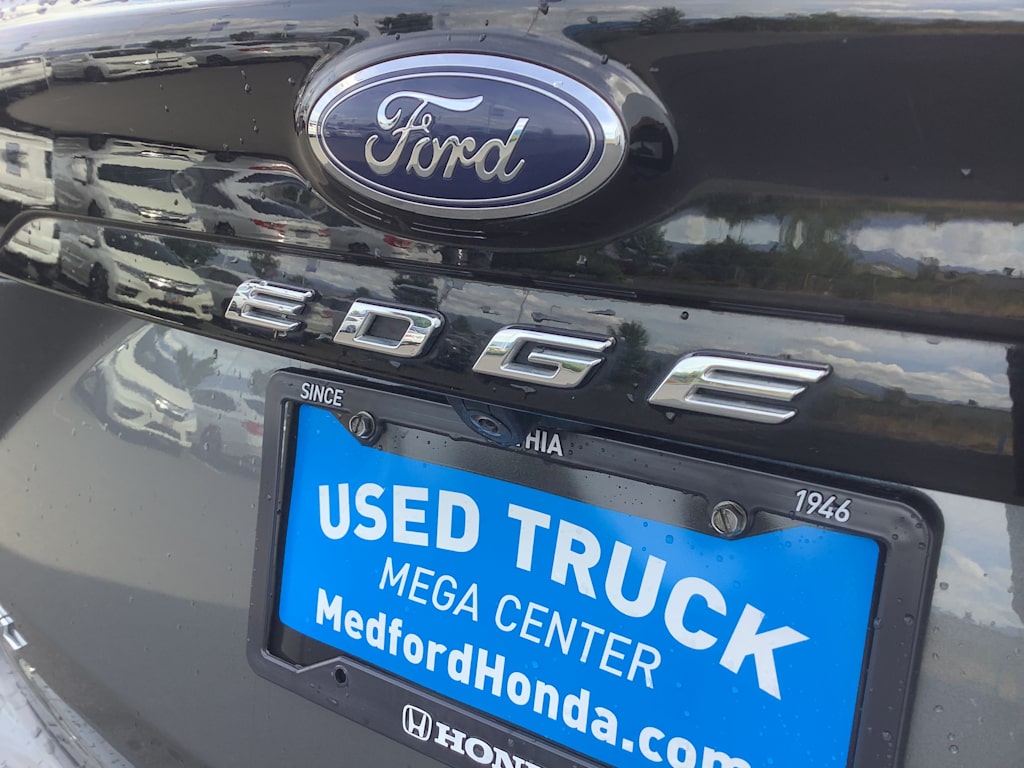 Thumbnail: 2023 Ford Edge - 7