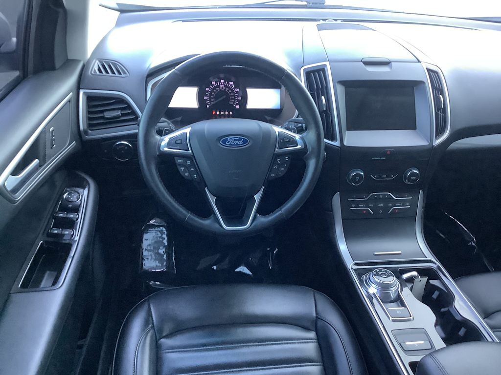 Thumbnail: 2019 Ford Edge - 10