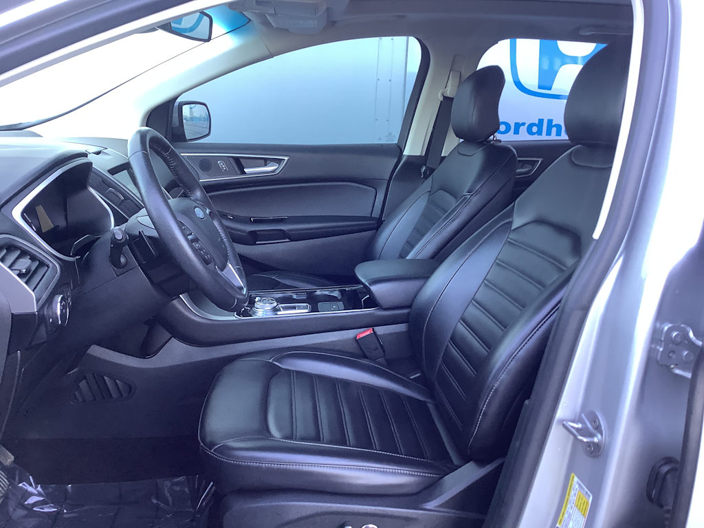 Thumbnail: 2019 Ford Edge - 11