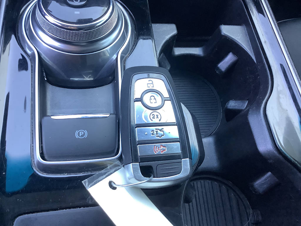 Thumbnail: 2019 Ford Edge - 21