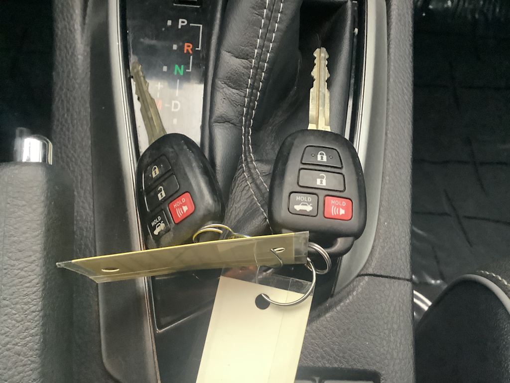 Thumbnail: 2015 Toyota Corolla - 21