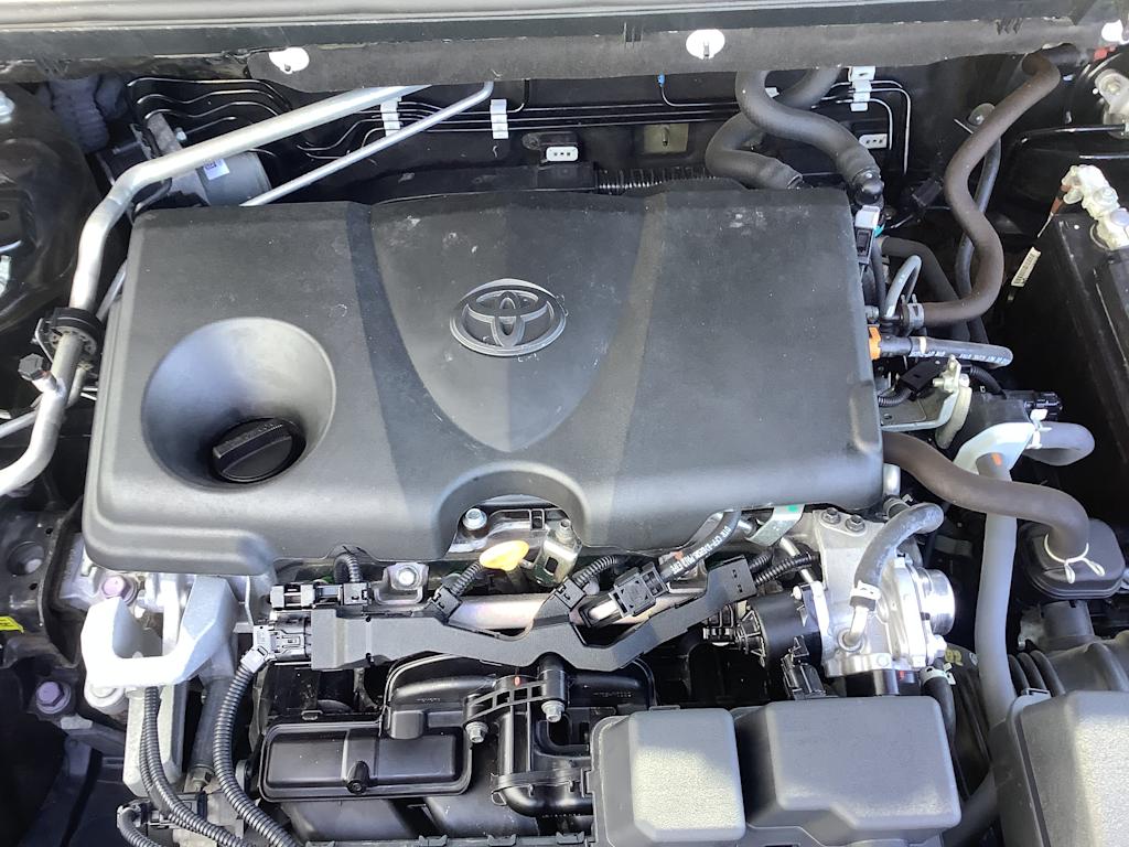 Thumbnail: 2022 Toyota RAV4 - 9