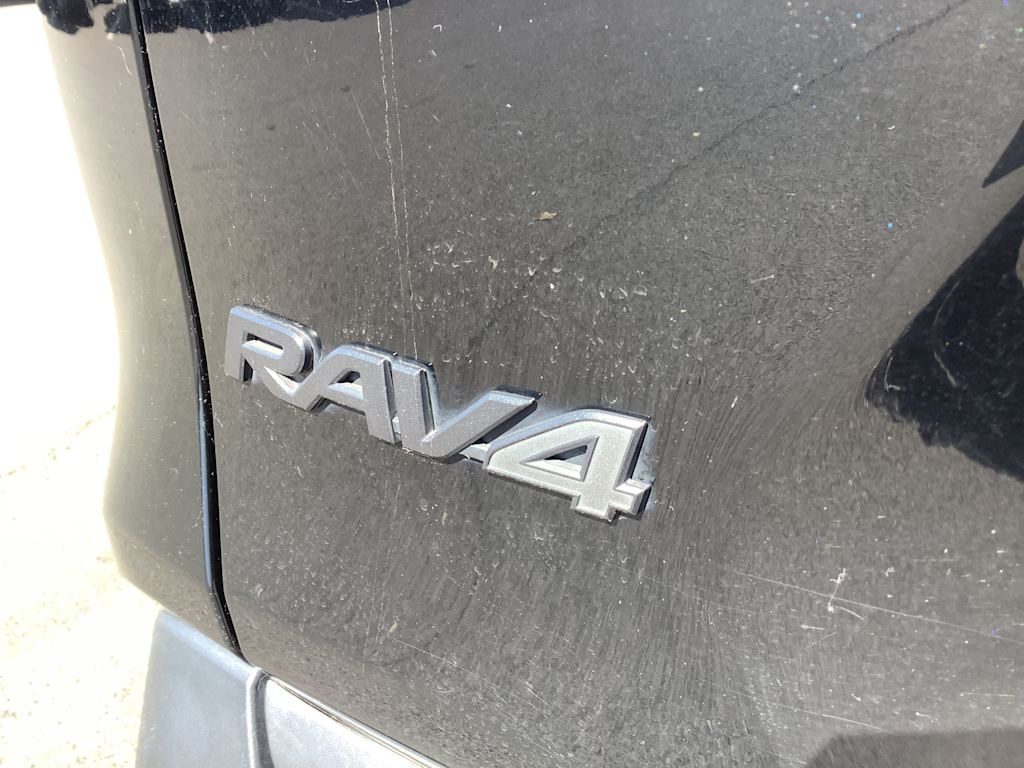 Thumbnail: 2022 Toyota RAV4 - 7