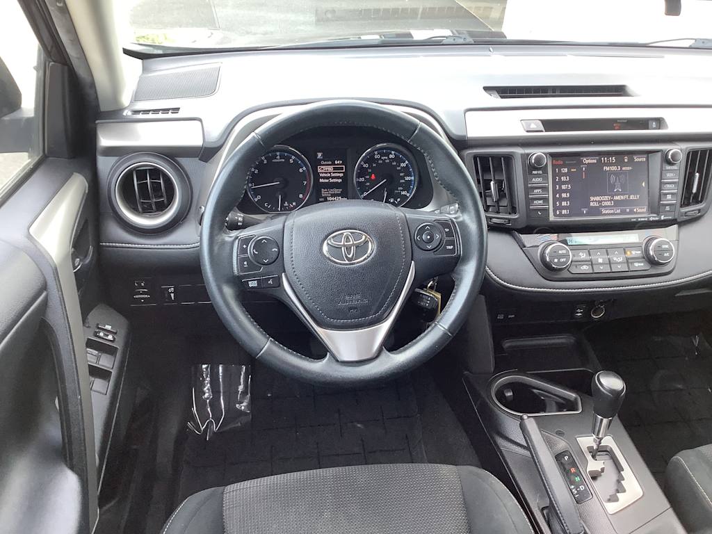 Thumbnail: 2016 Toyota RAV4 - 10
