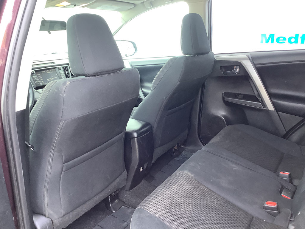 Thumbnail: 2016 Toyota RAV4 - 13