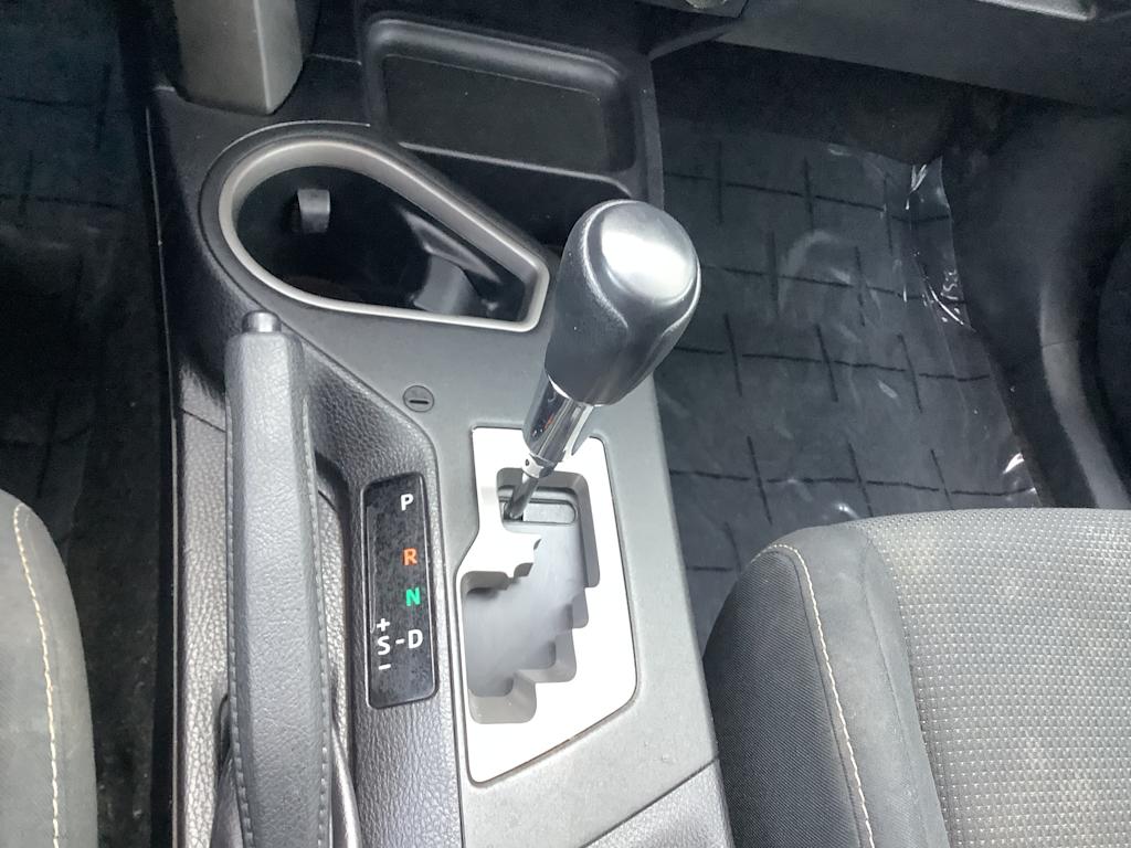Thumbnail: 2016 Toyota RAV4 - 15