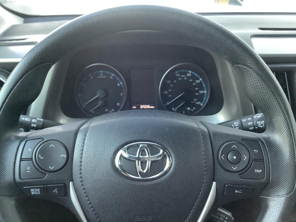 Thumbnail: 2018 Toyota RAV4 - 19