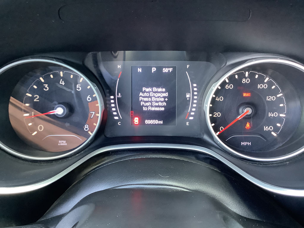 Thumbnail: 2018 Jeep Compass - 16