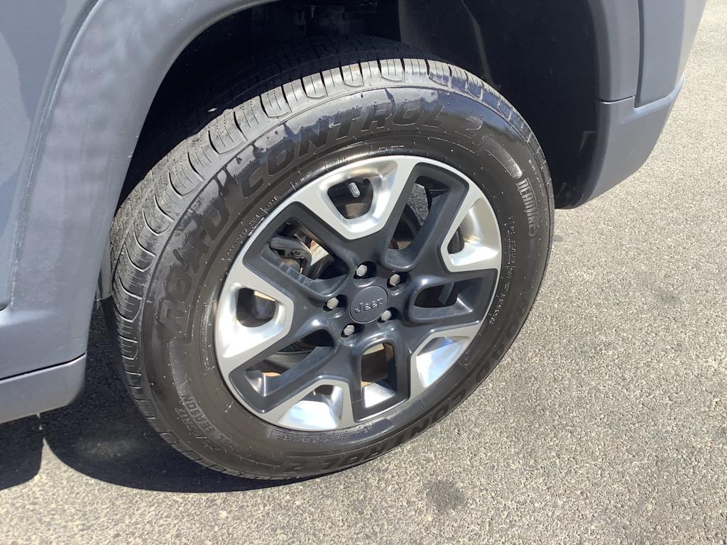Thumbnail: 2018 Jeep Compass - 8