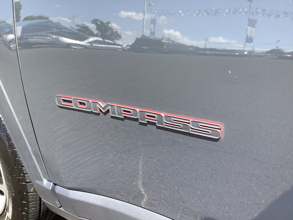 Thumbnail: 2018 Jeep Compass - 7