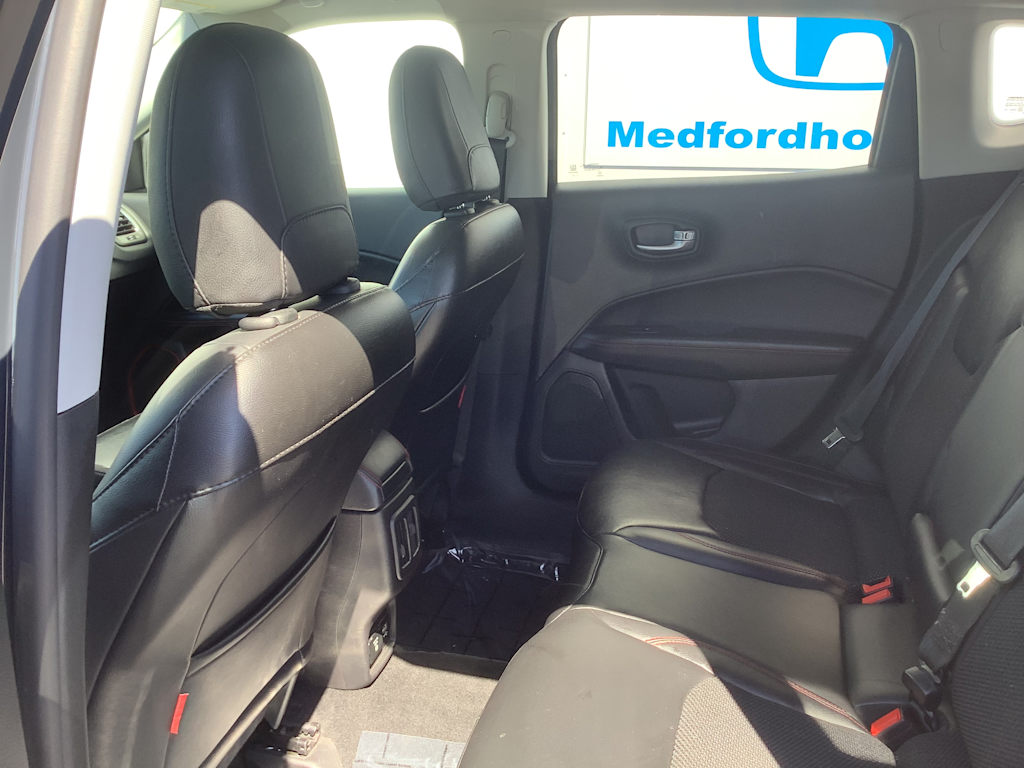 Thumbnail: 2018 Jeep Compass - 13