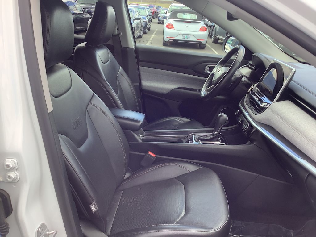 Thumbnail: 2022 Jeep Compass - 12