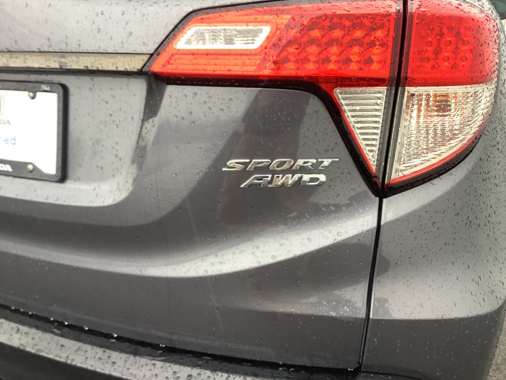 2021 Honda HR-V Sport 20