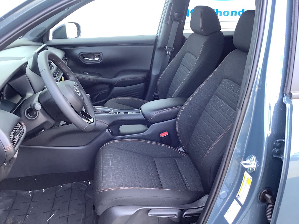2025 Honda HR-V Sport 12