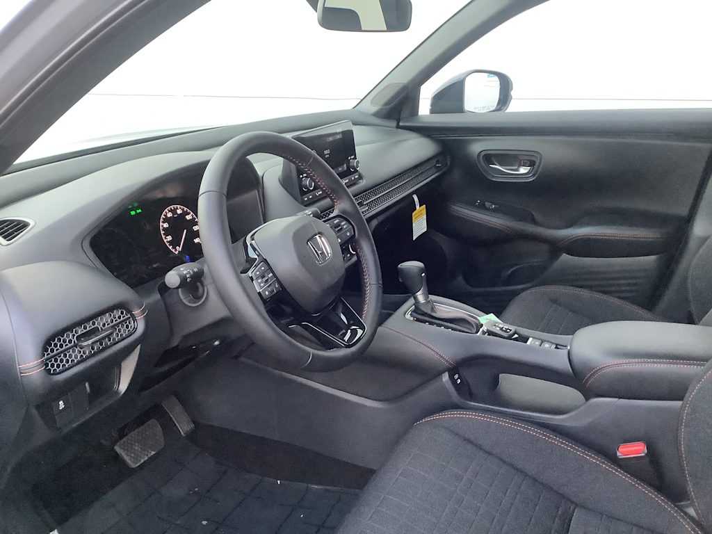 2025 Honda HR-V Sport 2