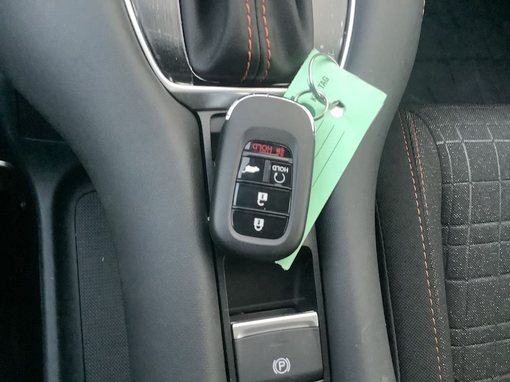 2025 Honda HR-V Sport 18