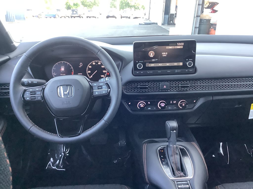 2025 Honda HR-V Sport 11