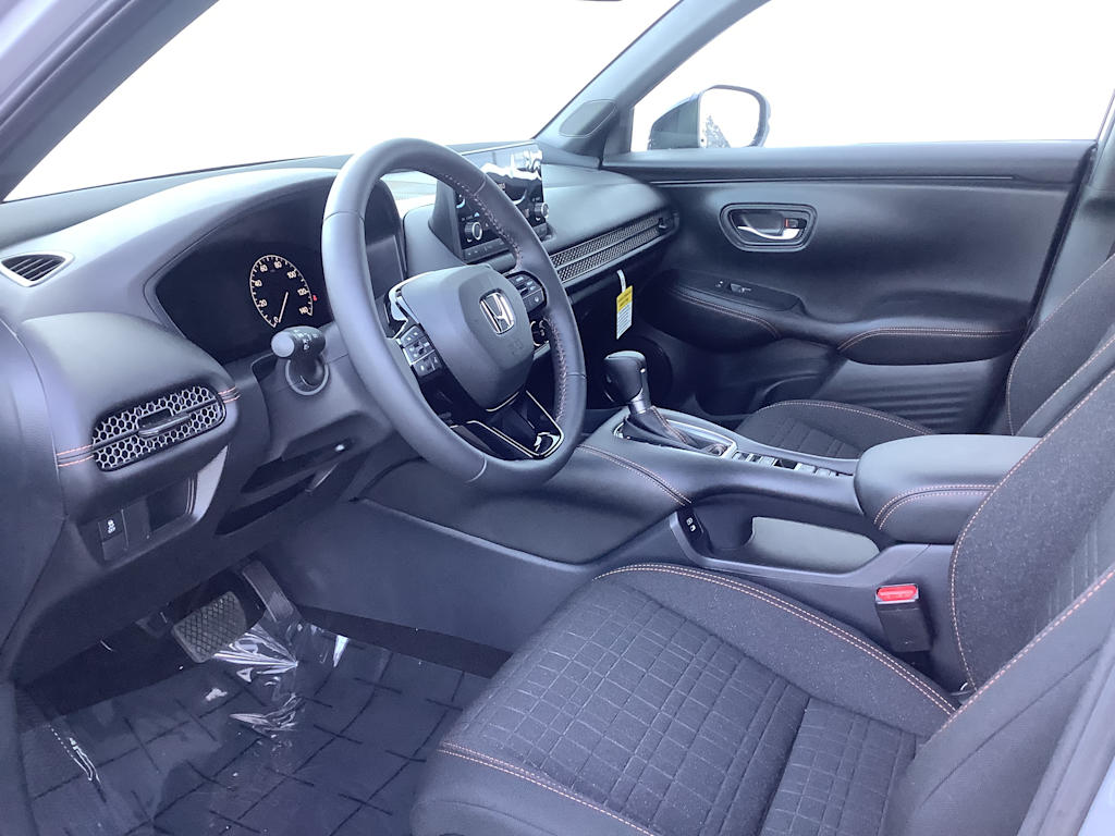2025 Honda HR-V Sport 3