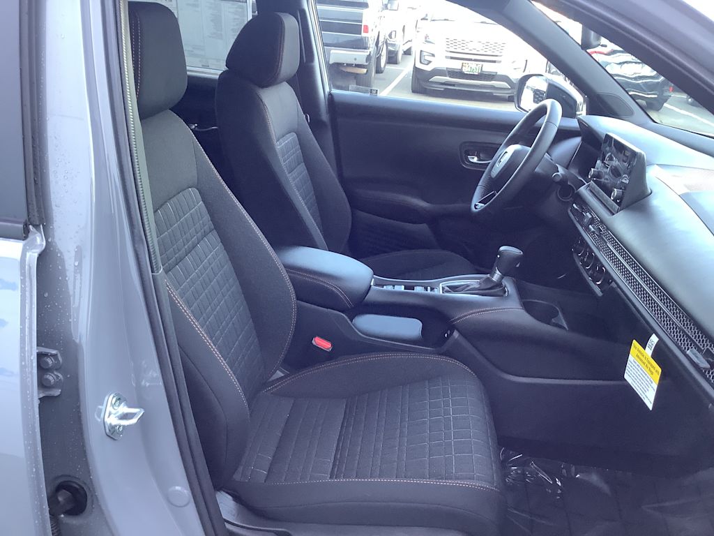 2025 Honda HR-V Sport 13