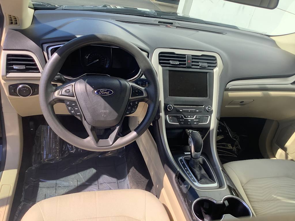 Thumbnail: 2016 Ford Fusion - 2