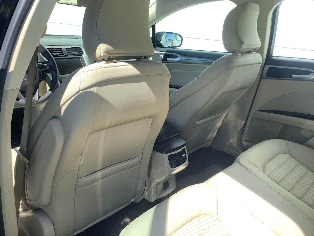 Thumbnail: 2016 Ford Fusion - 13