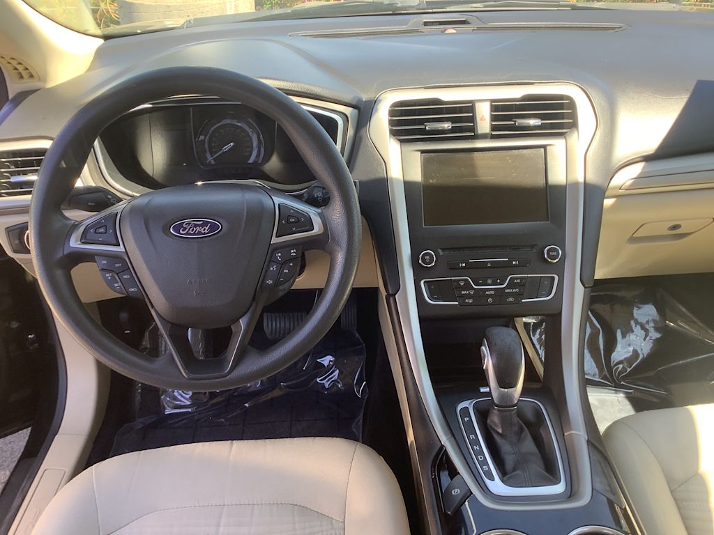 Thumbnail: 2016 Ford Fusion - 2