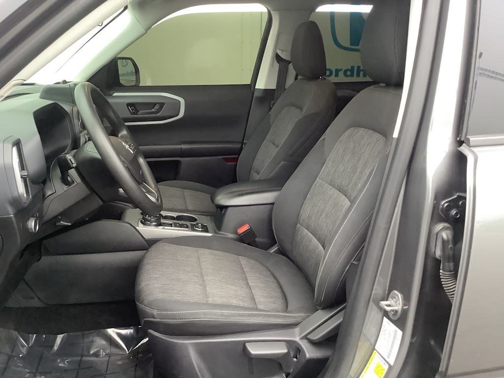 Thumbnail: 2022 Ford Bronco Sport - 11