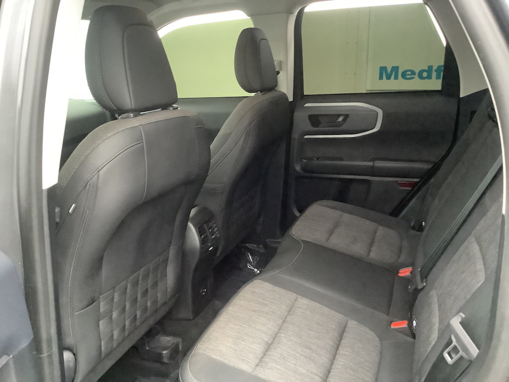 Thumbnail: 2022 Ford Bronco Sport - 13