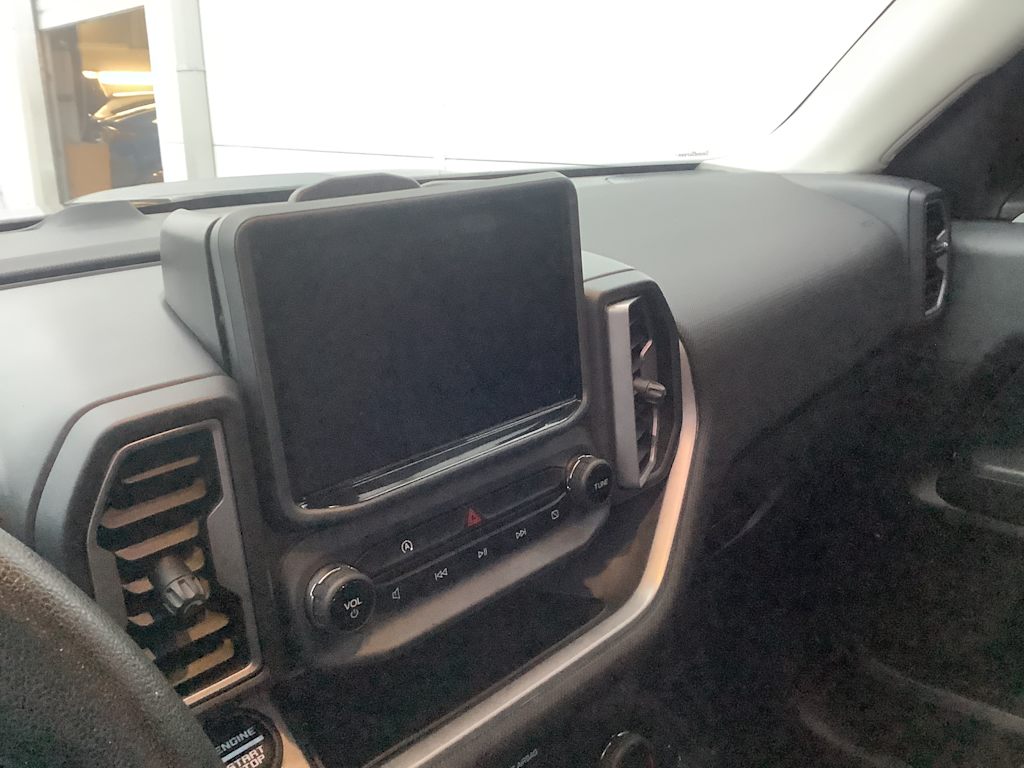 Thumbnail: 2022 Ford Bronco Sport - 14