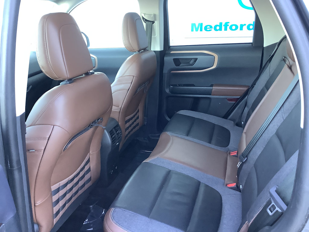 Thumbnail: 2021 Ford Bronco Sport - 12