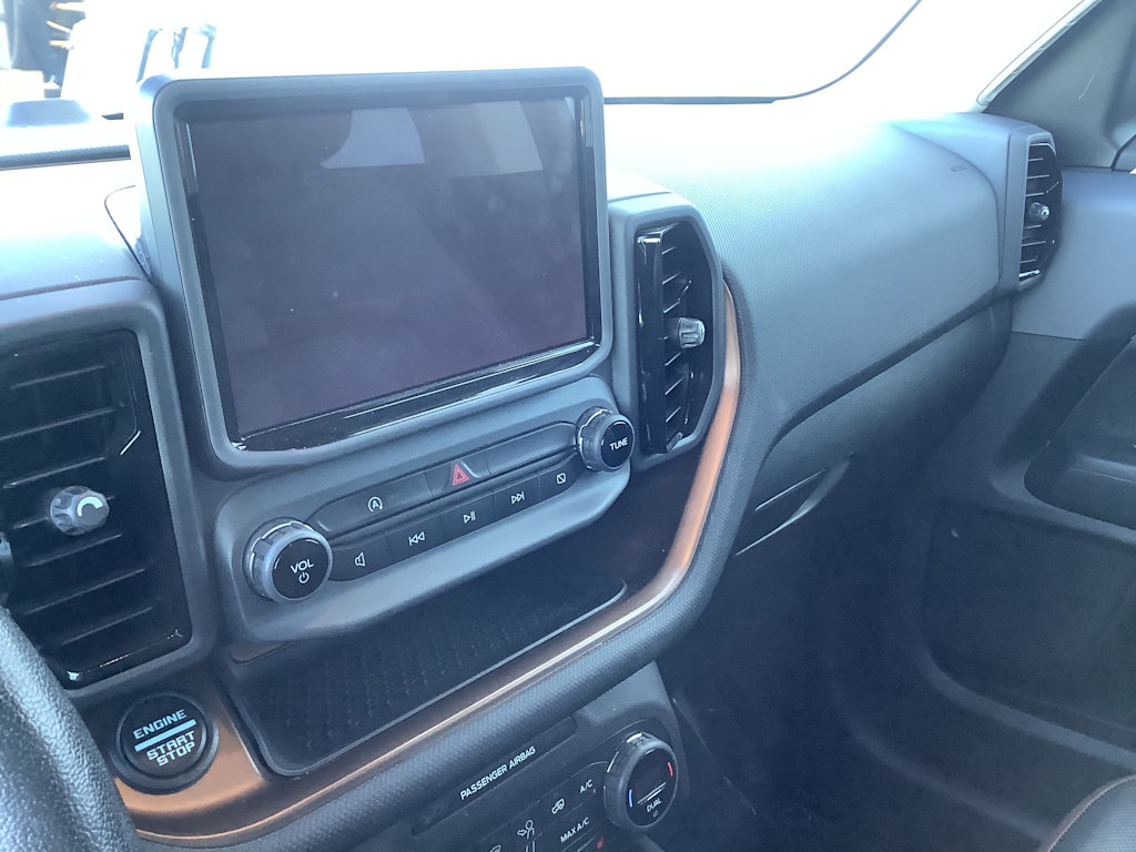 Thumbnail: 2021 Ford Bronco Sport - 13