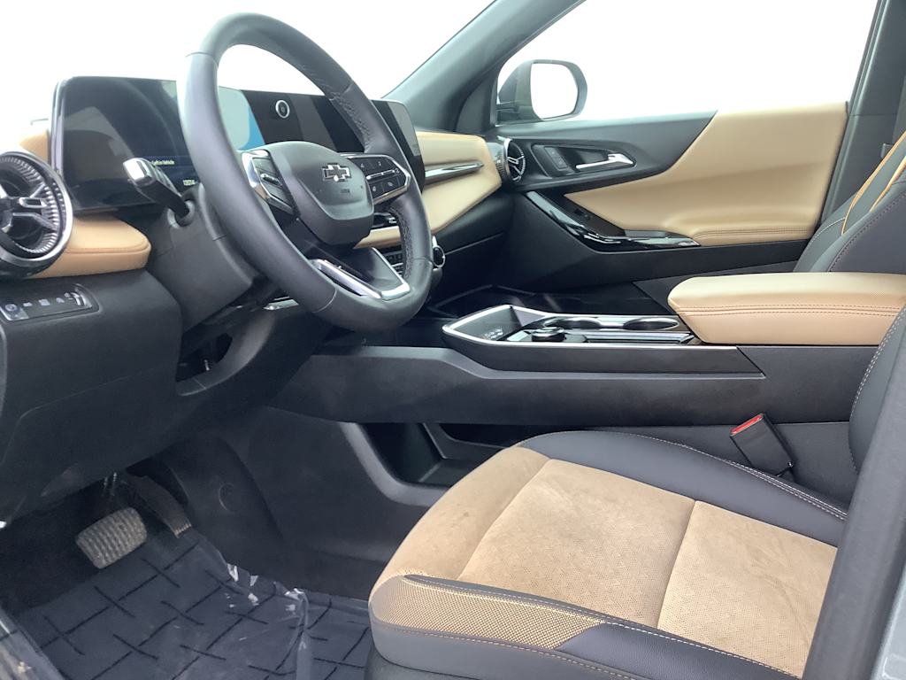 Thumbnail: 2025 Chevrolet Equinox - 11
