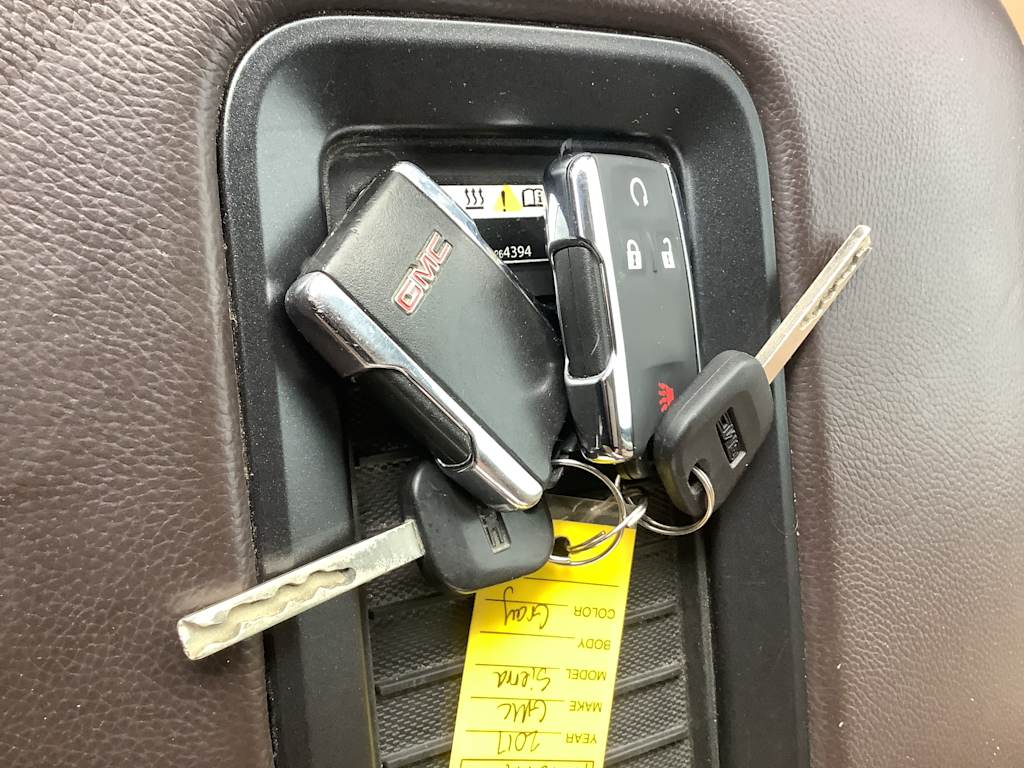 Thumbnail: 2017 GMC Sierra 1500 - 17