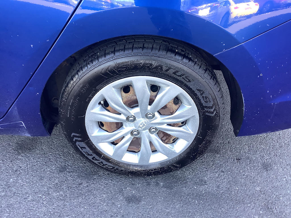 2018 Hyundai Accent SE 8