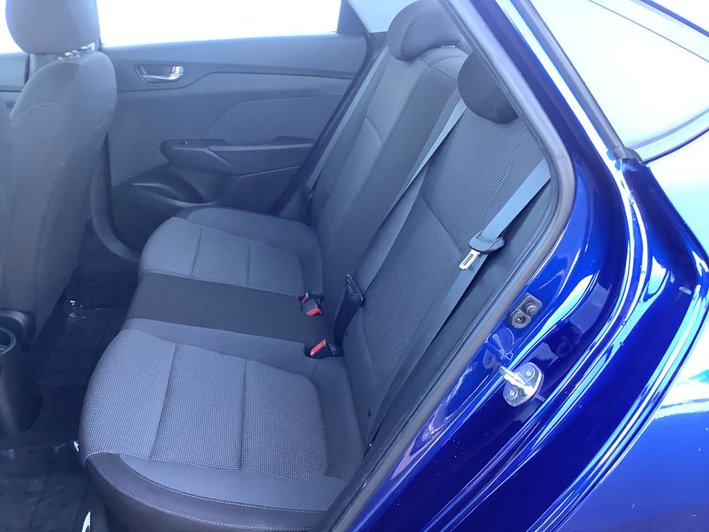 2018 Hyundai Accent SE 17